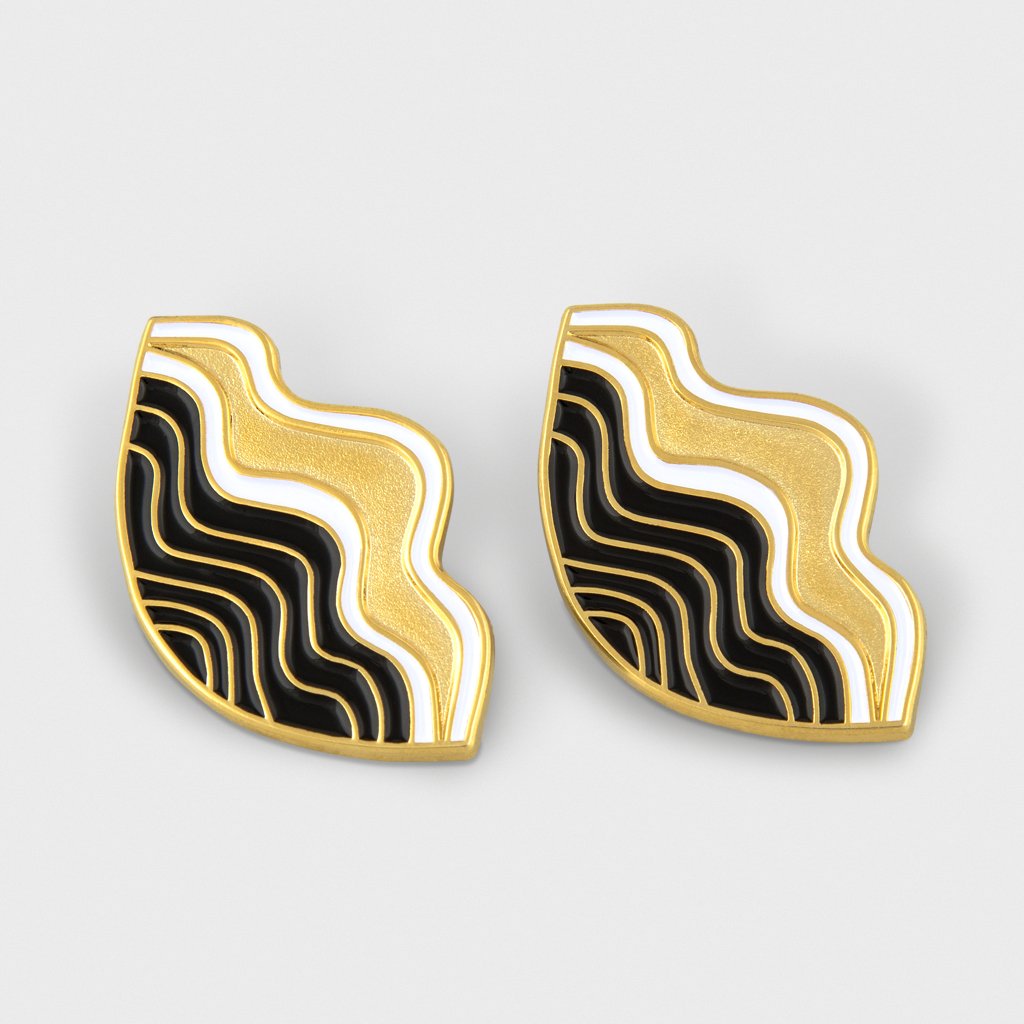 Milk_Tooth_LDN_Shell_Earrings_1024x1024_4aa28698-1b4e-4a01-9ef4-8e37b7378364_1024x1024